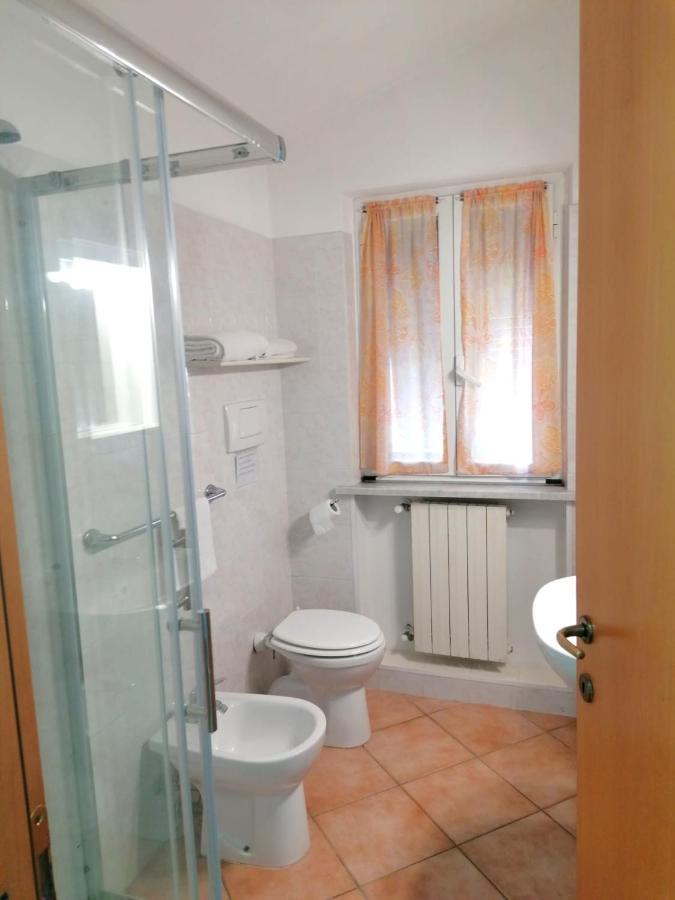マリーナ・ディ・カッラーラ Nonna Piera Bed & Breakfast エクステリア 写真