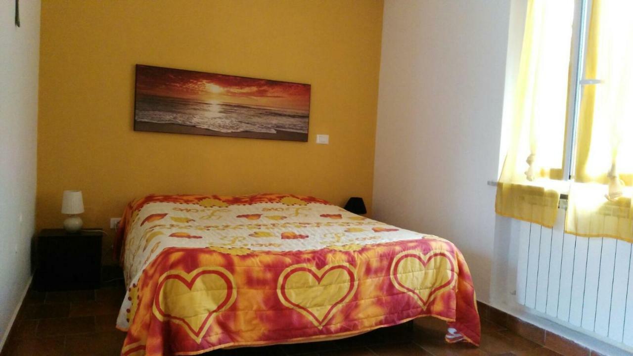 マリーナ・ディ・カッラーラ Nonna Piera Bed & Breakfast エクステリア 写真